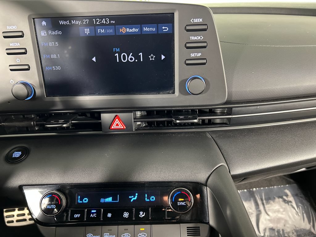 Certified 2025 Hyundai Elantra Sport FWD image 15