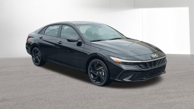 New 2026 Hyundai Elantra Sport image 2