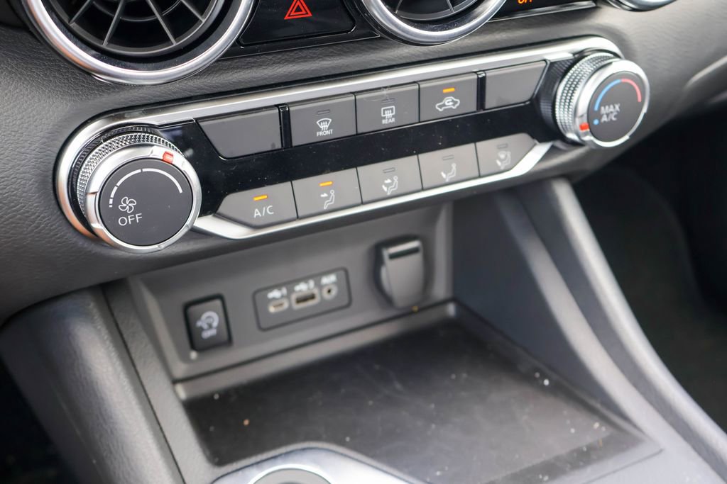 Certified 2025 Nissan Sentra SV image 14