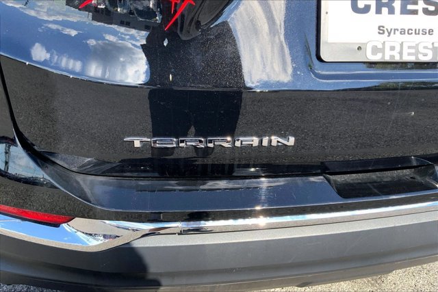 Used 2024 GMC Terrain SLT AWD/4WD image 7