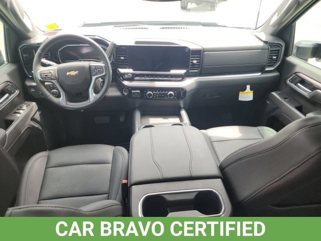 Certified 2025 Chevrolet Silverado 3500 LTZ w/ LTZ Convenience Package AWD/4WD image 28