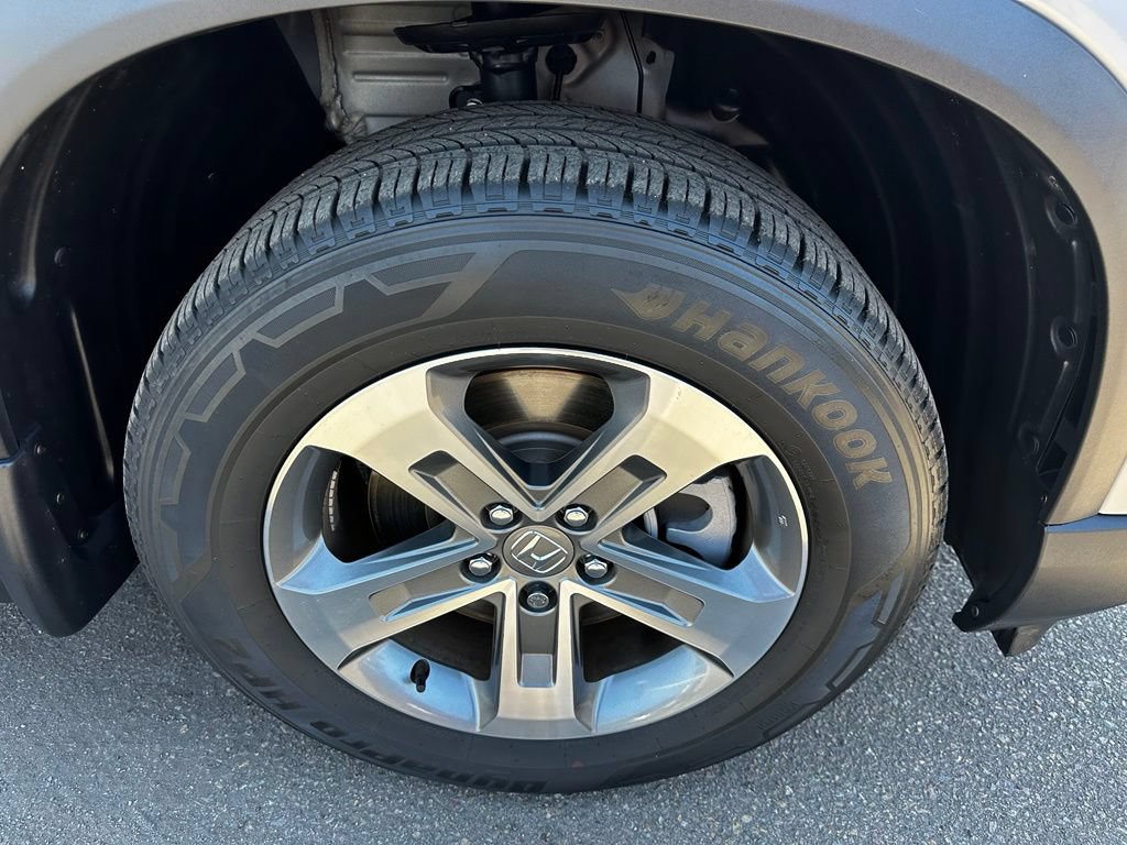 Used 2023 Honda Pilot EX-L image 12
