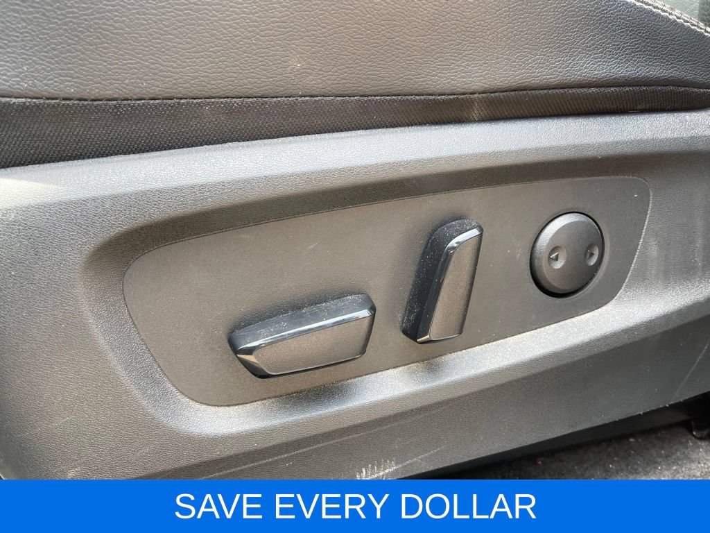 Used 2024 Nissan Pathfinder SL FWD image 23