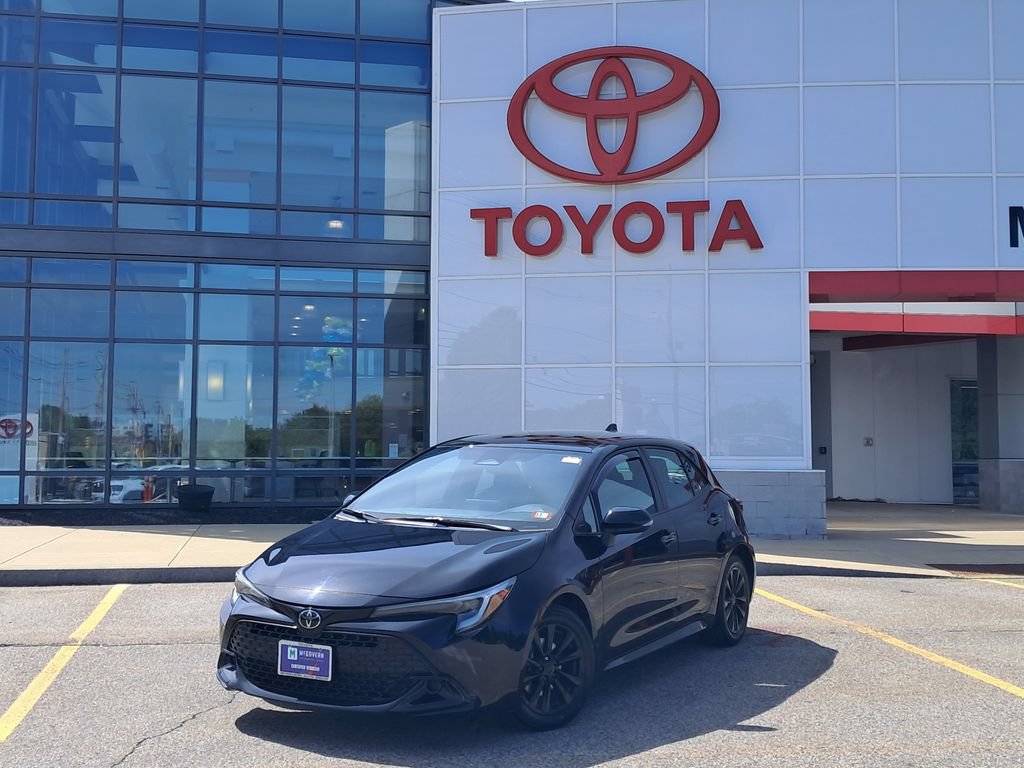 Used 2024 Toyota Corolla SE FWD image 1