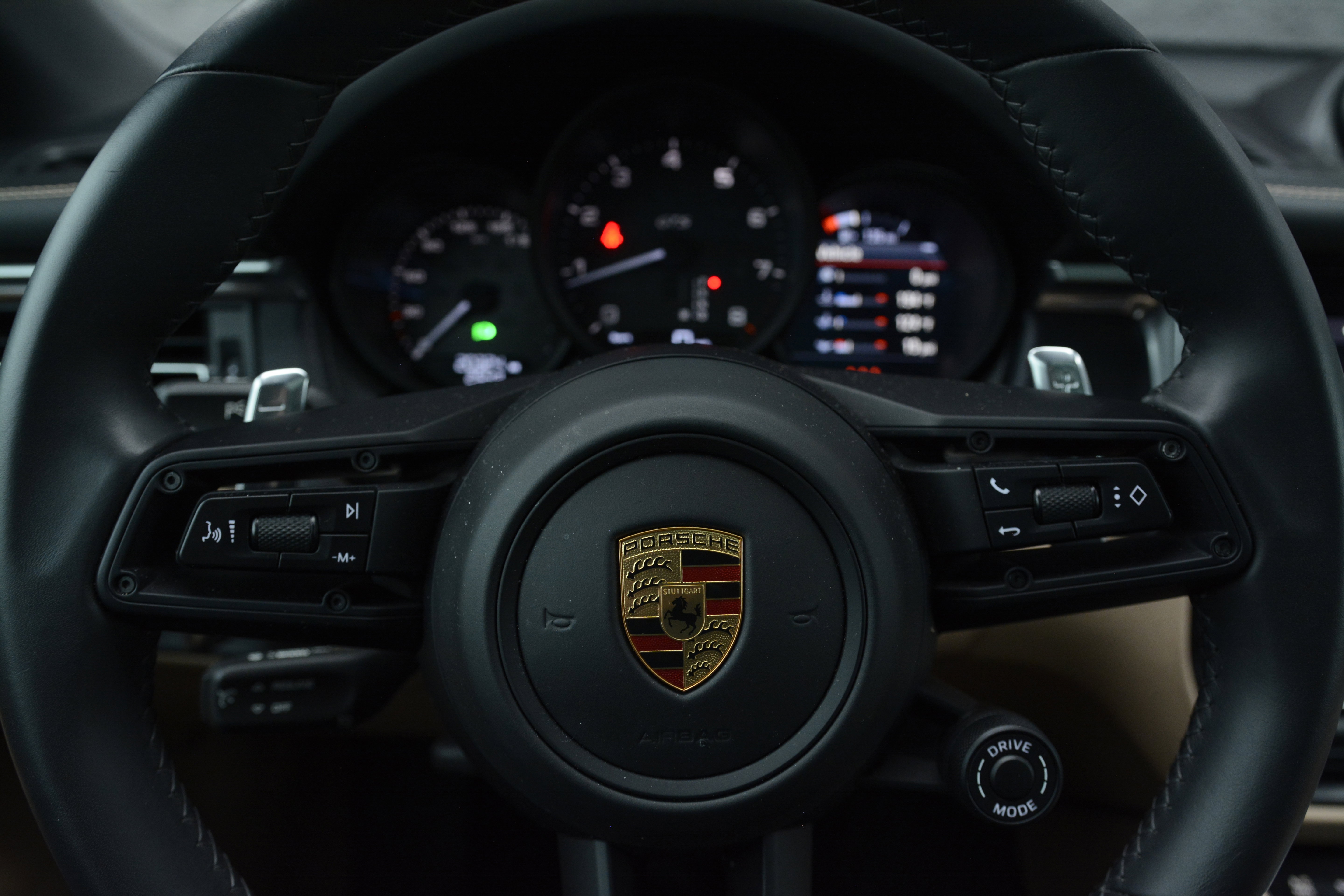 Certified 2023 Porsche Macan GTS AWD/4WD image 16