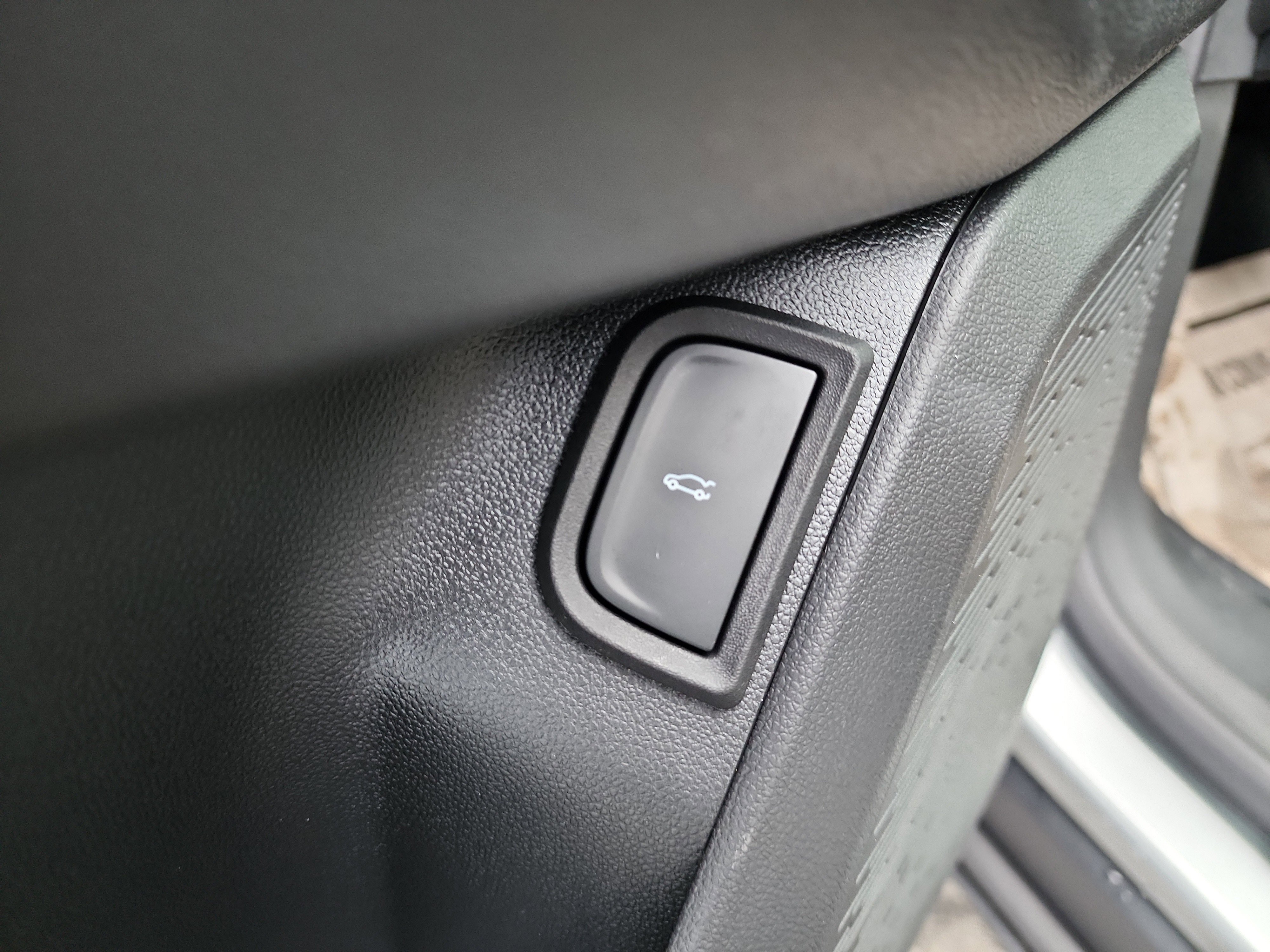 New 2026 Chevrolet Equinox ACTIV w/ Convenience Package III image 14