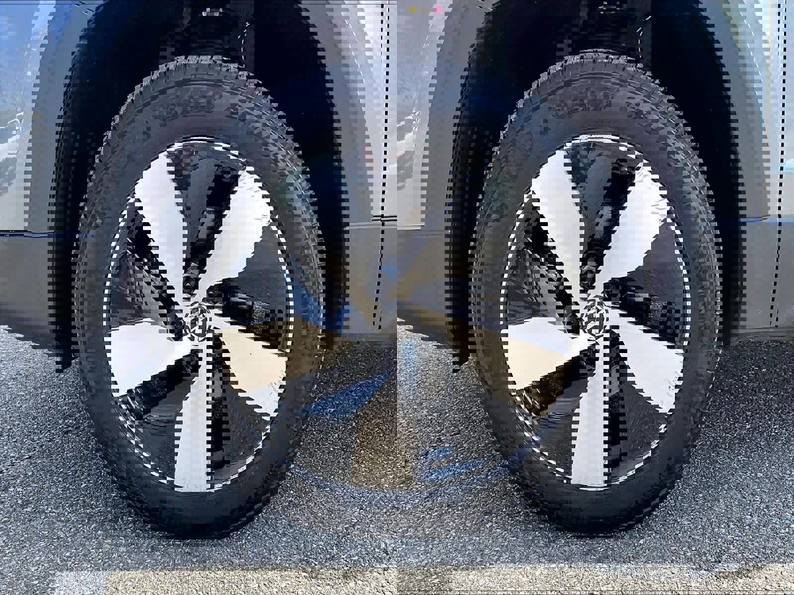 Used 2025 Volkswagen Taos S AWD/4WD image 7