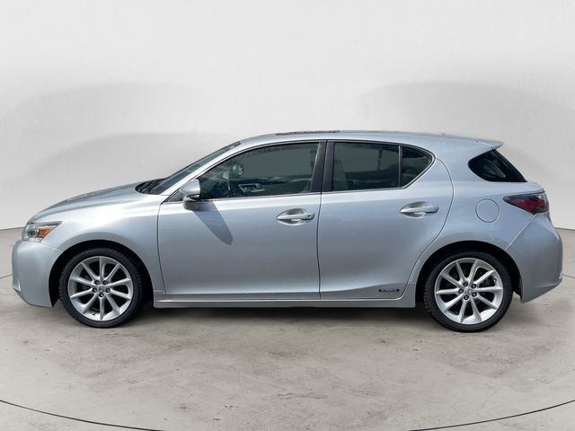 Used 2013 Lexus CT 200h w/ Premium Pkg w/Navigation FWD image 2