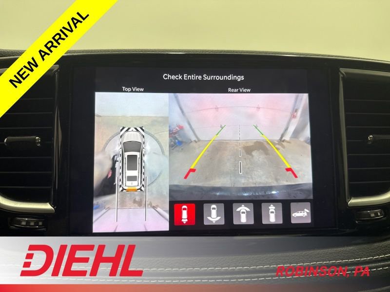 Used 2023 Chrysler Pacifica Limited w/ Uconnect Theater Family Group image 35