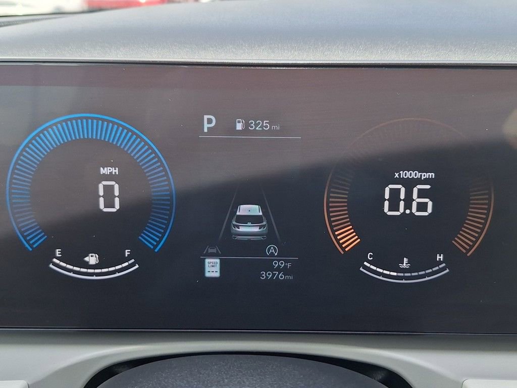 New 2025 Hyundai Tucson SE image 18