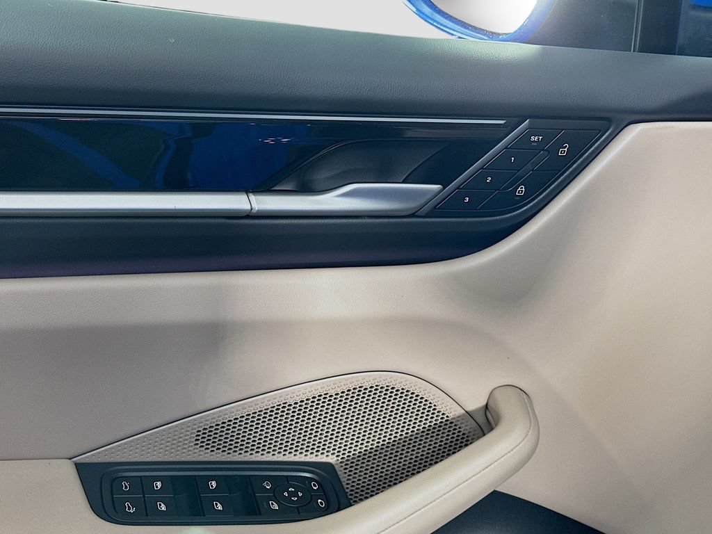 Certified 2026 Porsche Macan Electric RWD image 20