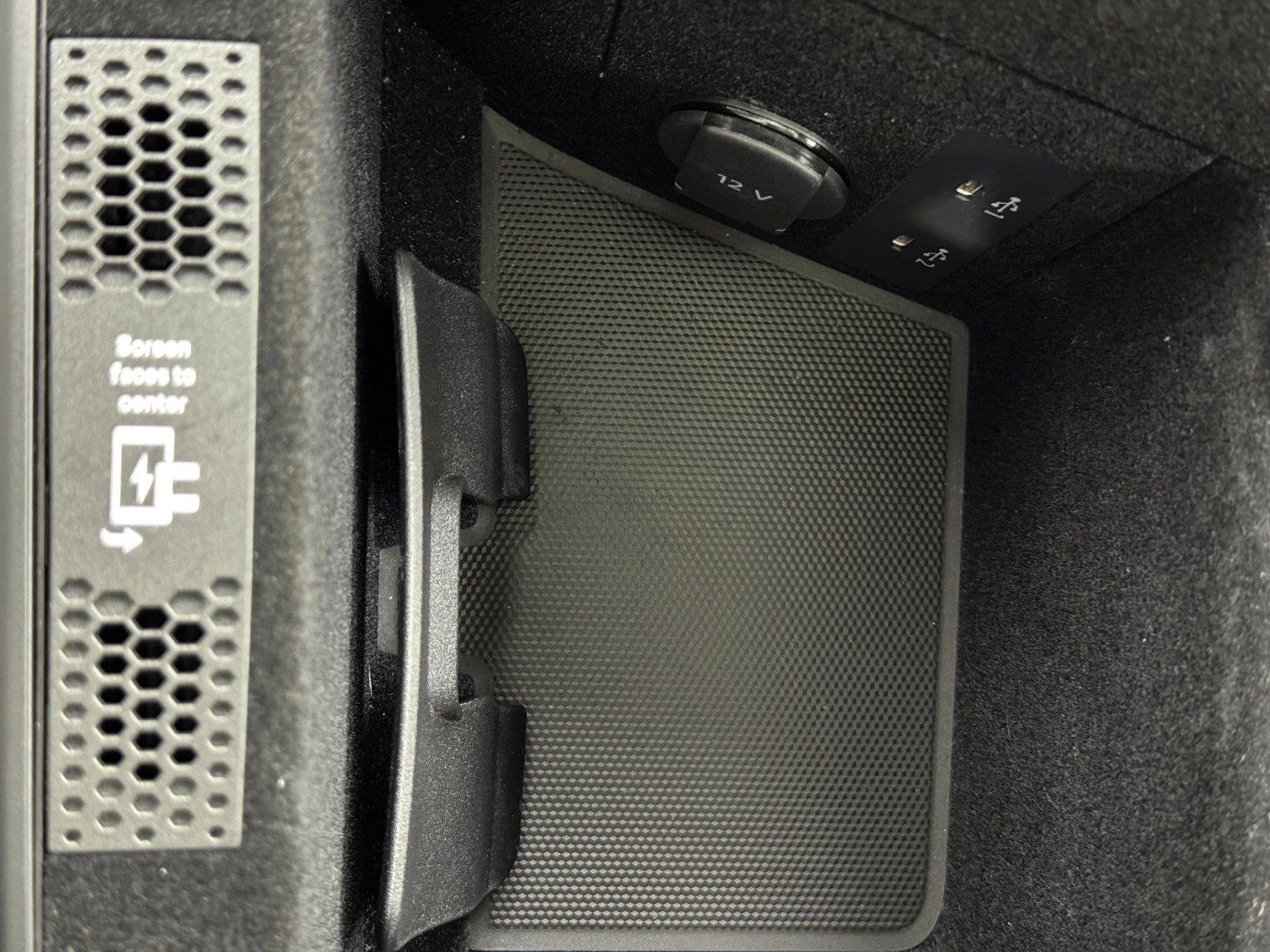 Used 2023 Porsche Taycan 4S w/ Performance Package image 37