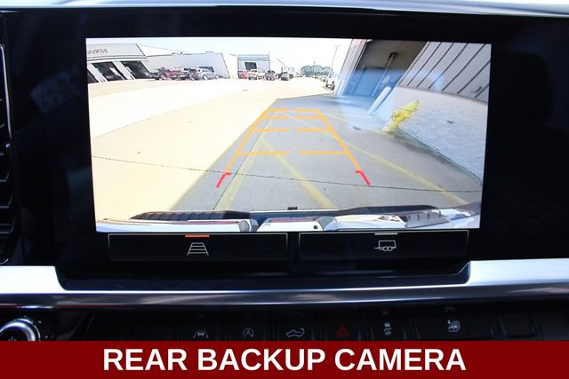 Used 2025 GMC Sierra 1500 SLT AWD/4WD image 7