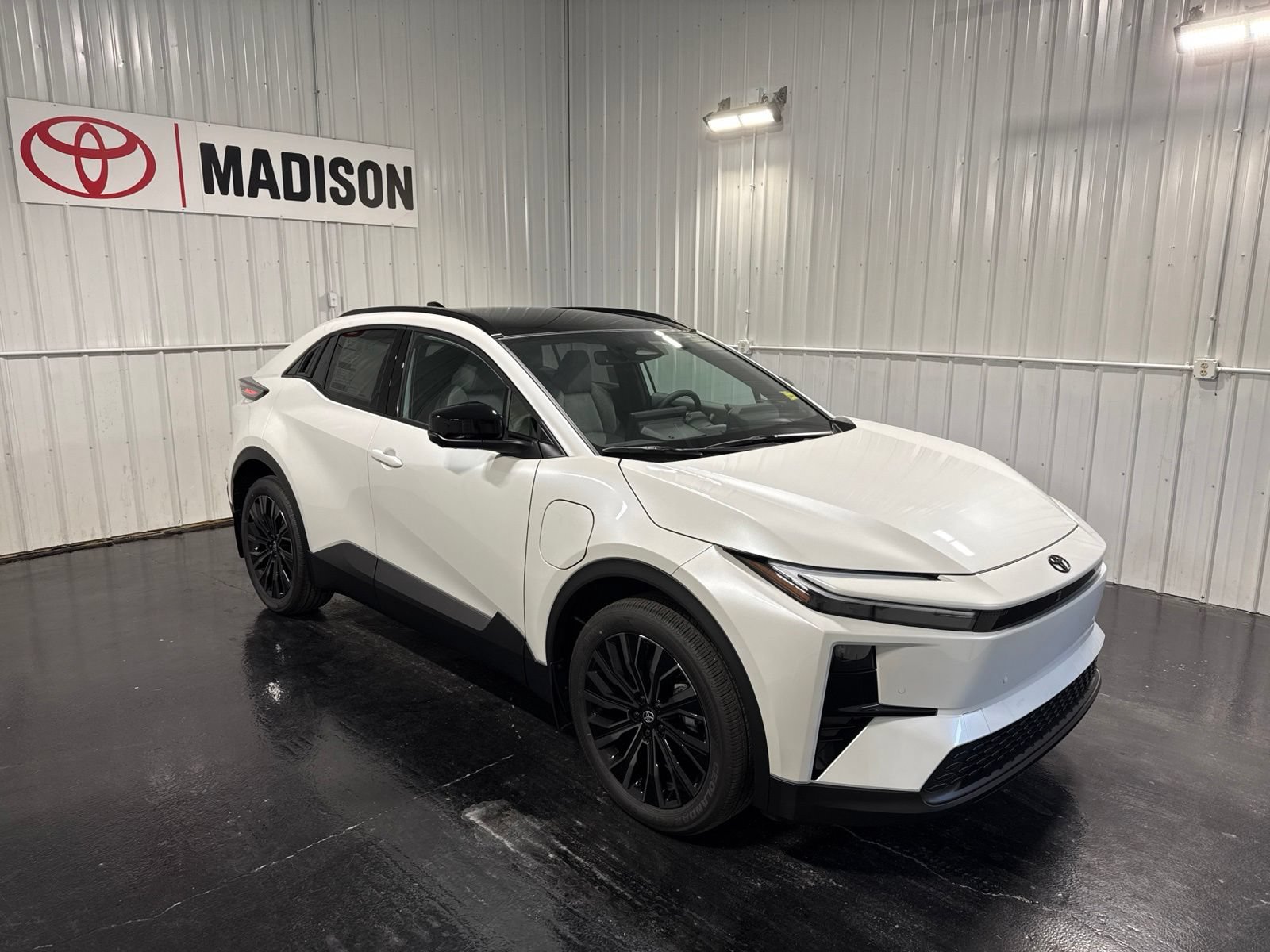 New 2026 Toyota C-HR AWD/4WD image 4