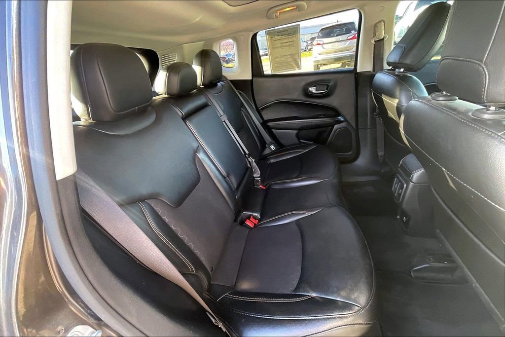 Used 2020 Jeep Compass Latitude image 27