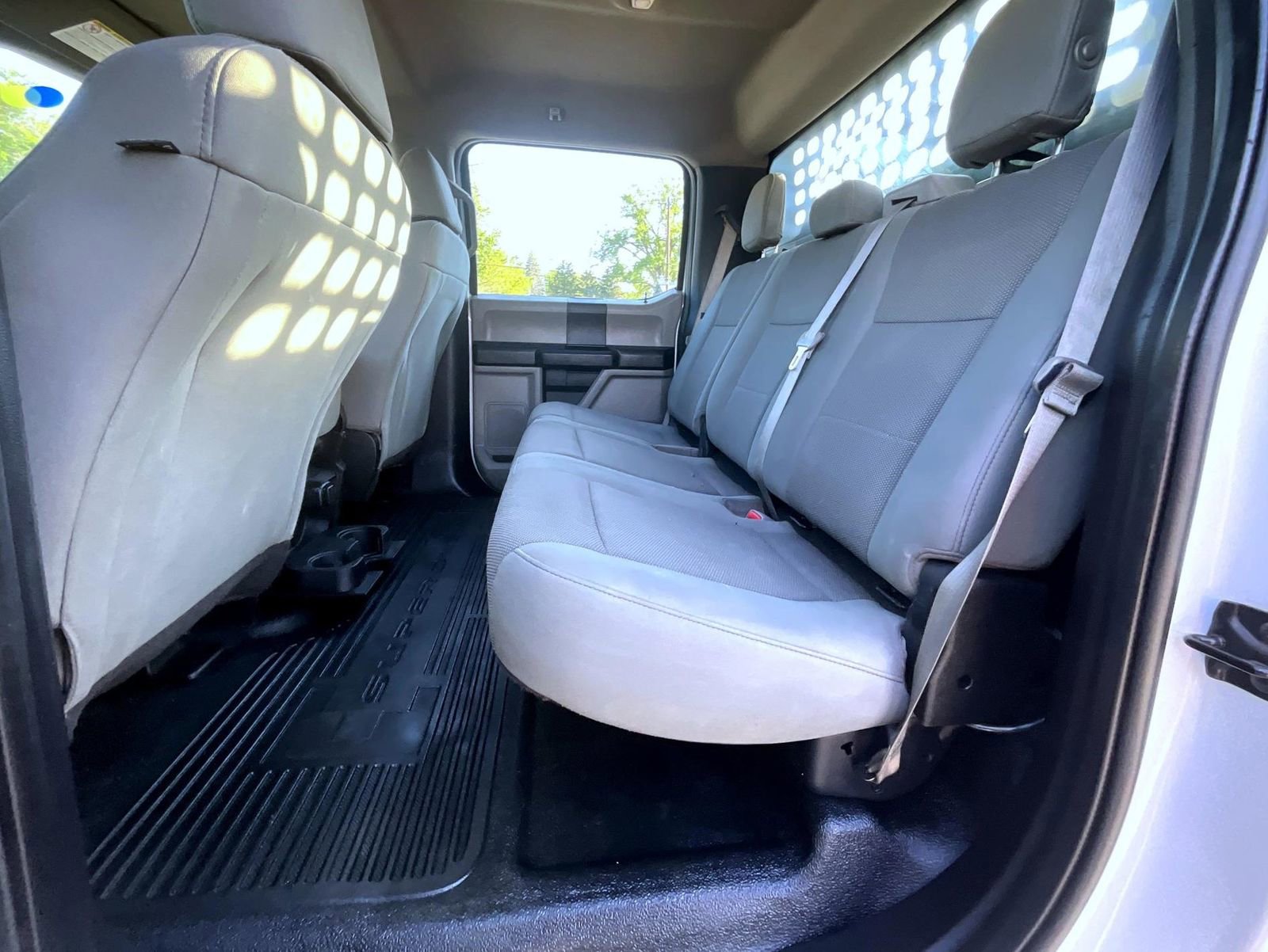 Used 2017 Ford F550 4x4 Crew Cab Super Duty image 21