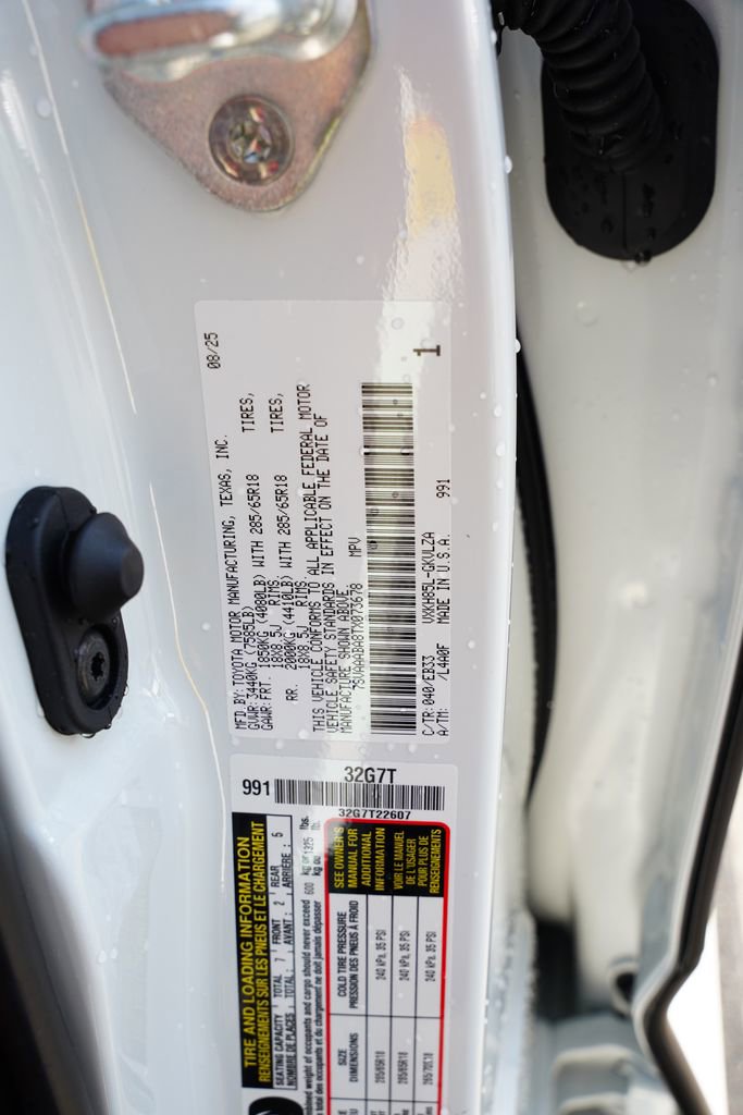 Used 2026 Toyota Sequoia TRD Pro AWD/4WD image 32