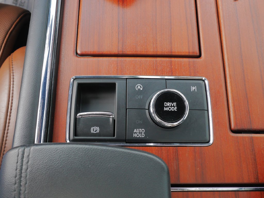 Used 2024 Lincoln Navigator L Reserve AWD/4WD image 28