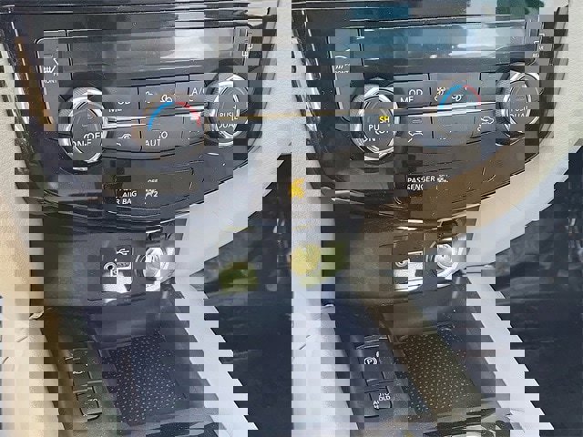 Used 2021 Nissan Rogue Sport SL w/ Premium Package image 17