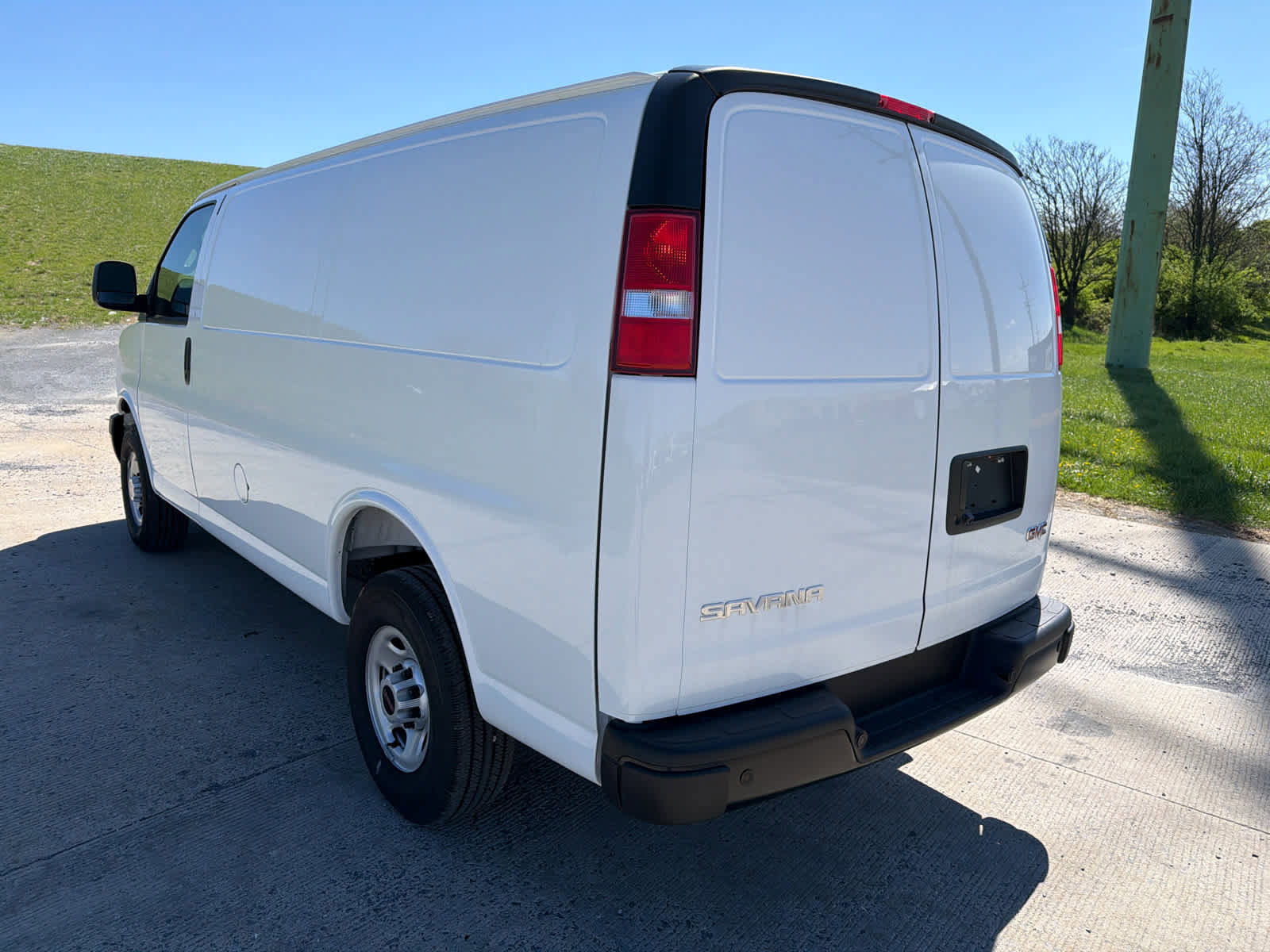 New 2025 GMC Savana 2500 w/ Driver Convenience Package image 4