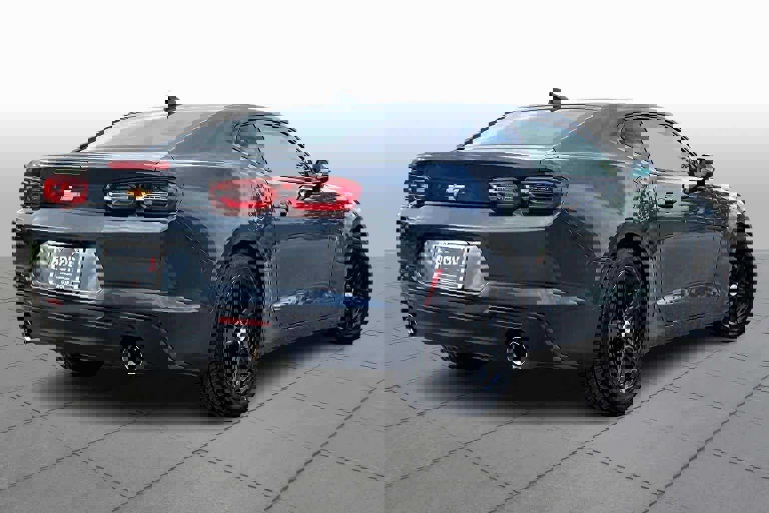 Used 2021 Chevrolet Camaro LT image 13