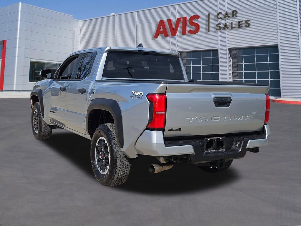 Used 2025 Toyota Tacoma TRD Off-Road image 3