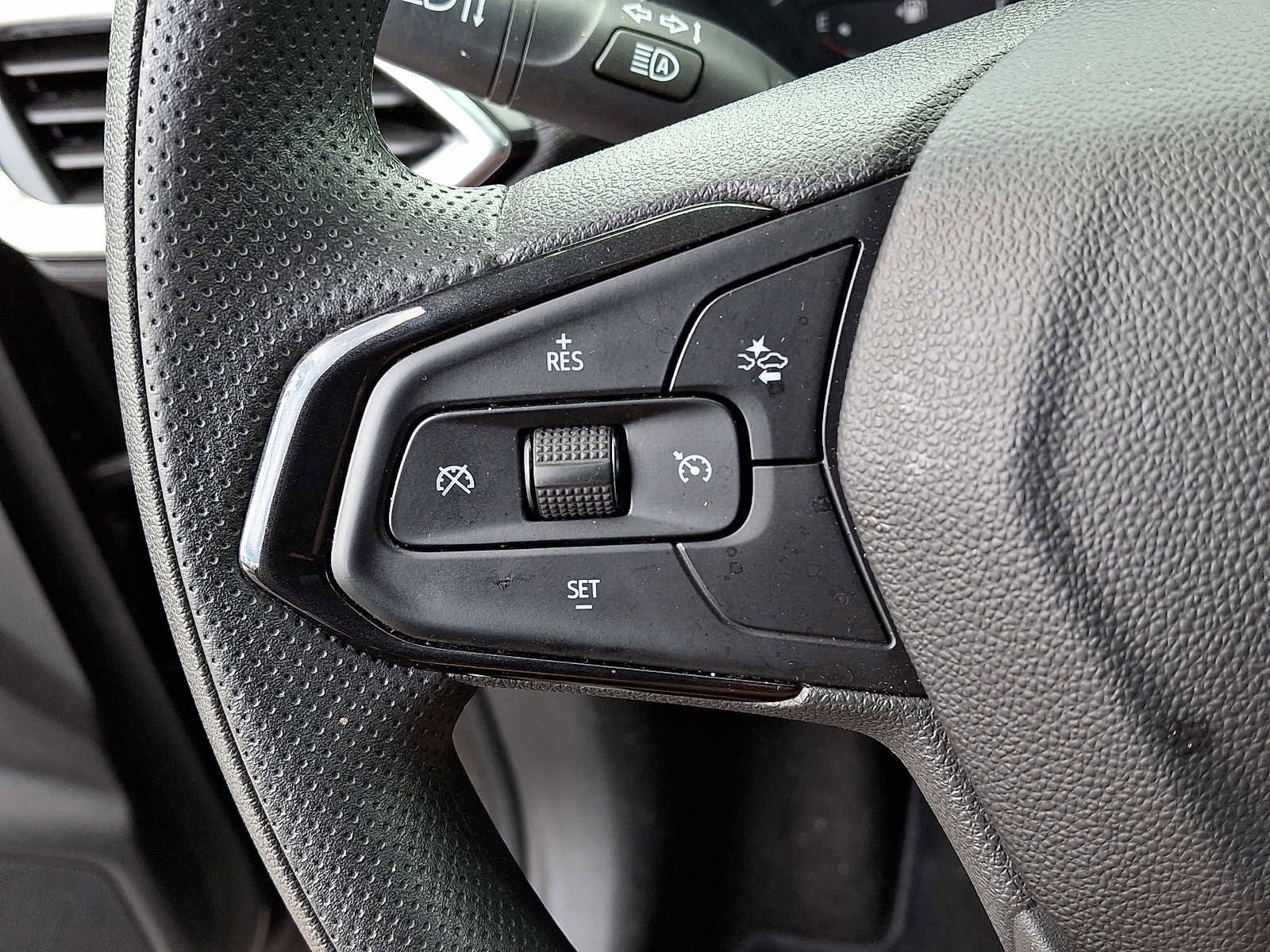 Used 2023 Chevrolet TrailBlazer LT w/ Convenience Package image 20