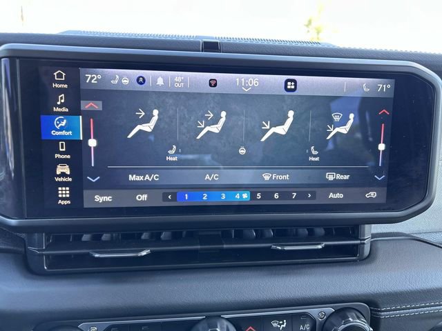 Used 2024 Jeep Wrangler Unlimited Sahara AWD/4WD image 30