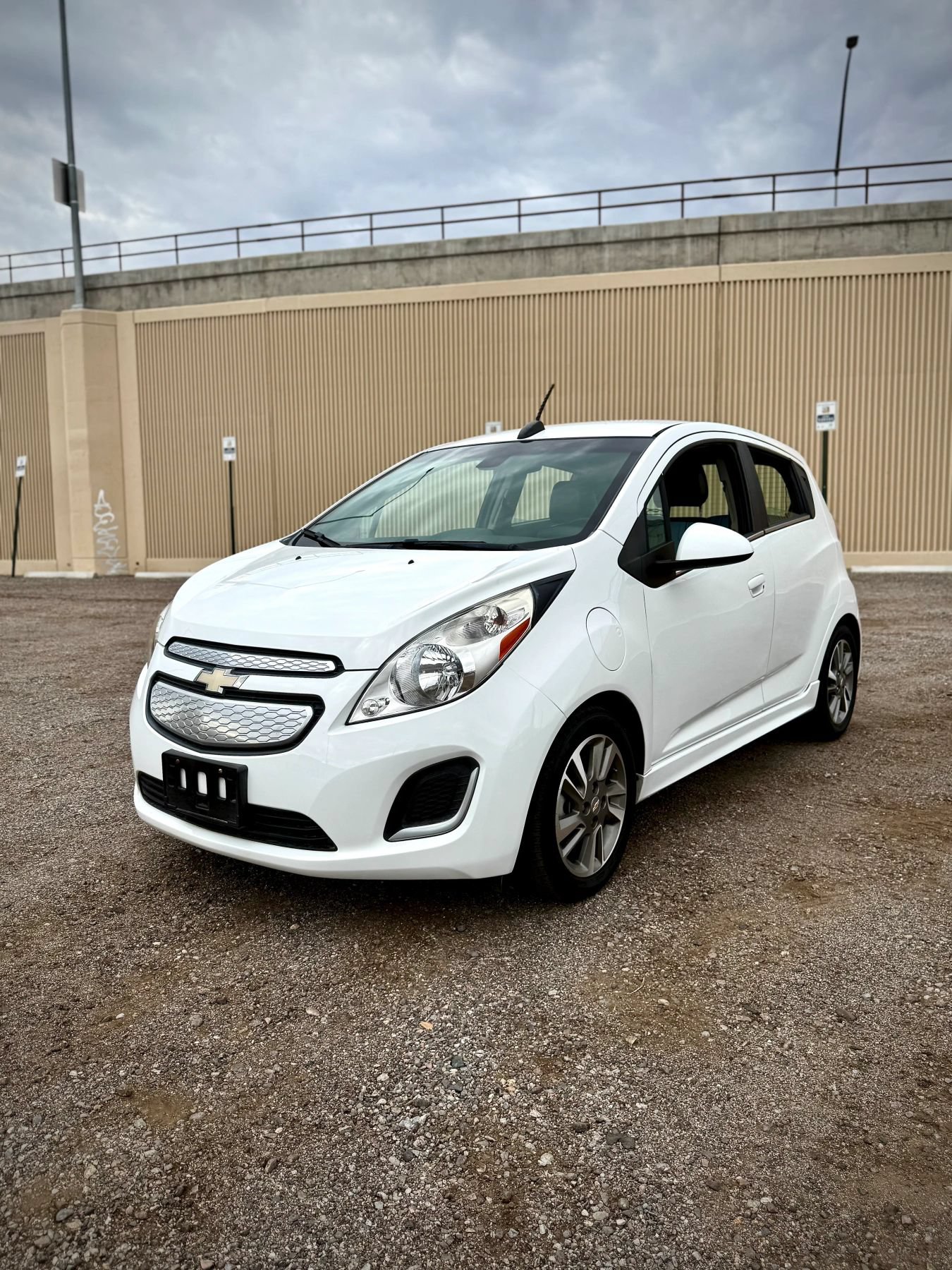 Used 2015 Chevrolet Spark LT FWD image 9
