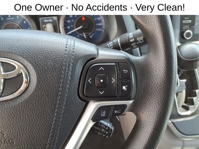Used 2020 Toyota Sienna L FWD image 17