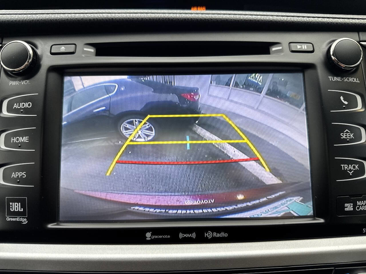 Used 2016 Toyota Highlander Limited w/ Four Season Floor Mat Package AWD/4WD image 39