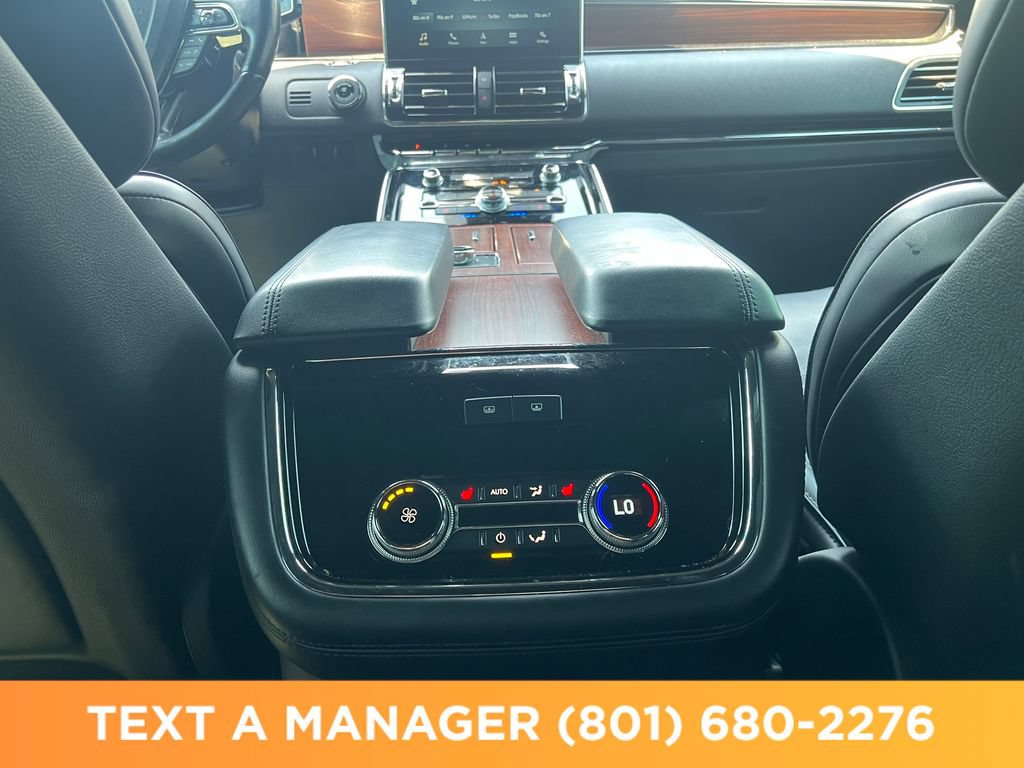 Used 2019 Lincoln Navigator Reserve AWD/4WD image 14