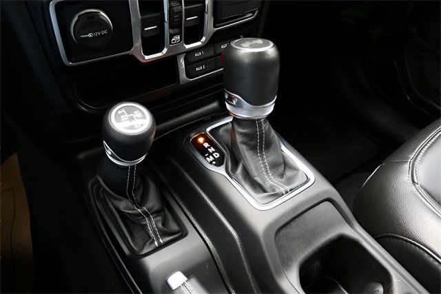 Used 2021 Jeep Wrangler Unlimited Sahara w/ Safety Group image 23