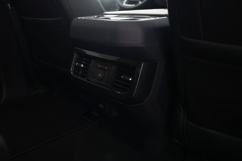Used 2026 Ford F250 Lariat w/ Black Appearance Package AWD/4WD image 40