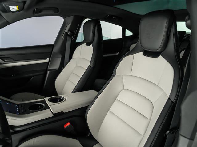 New 2025 Porsche Taycan image 5