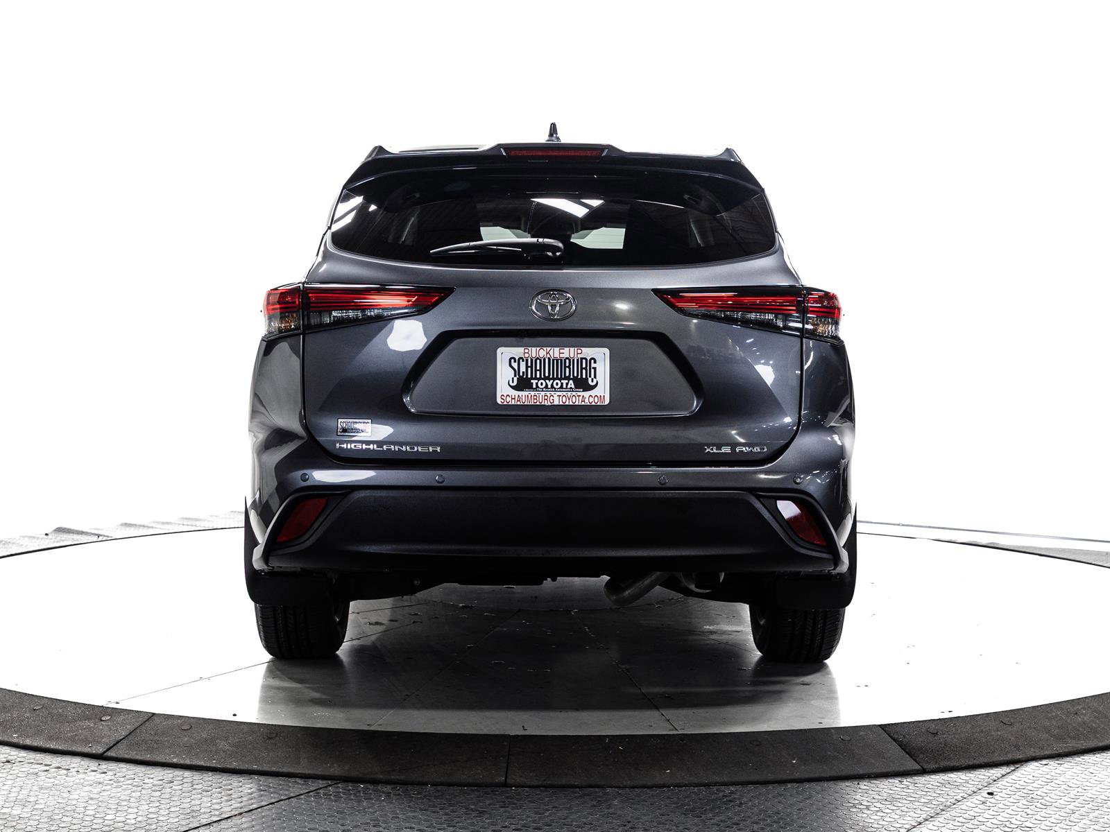 Certified 2023 Toyota Highlander XLE image 11