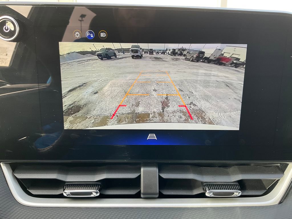 Used 2026 Chevrolet Equinox LT w/ Convenience Package II image 14