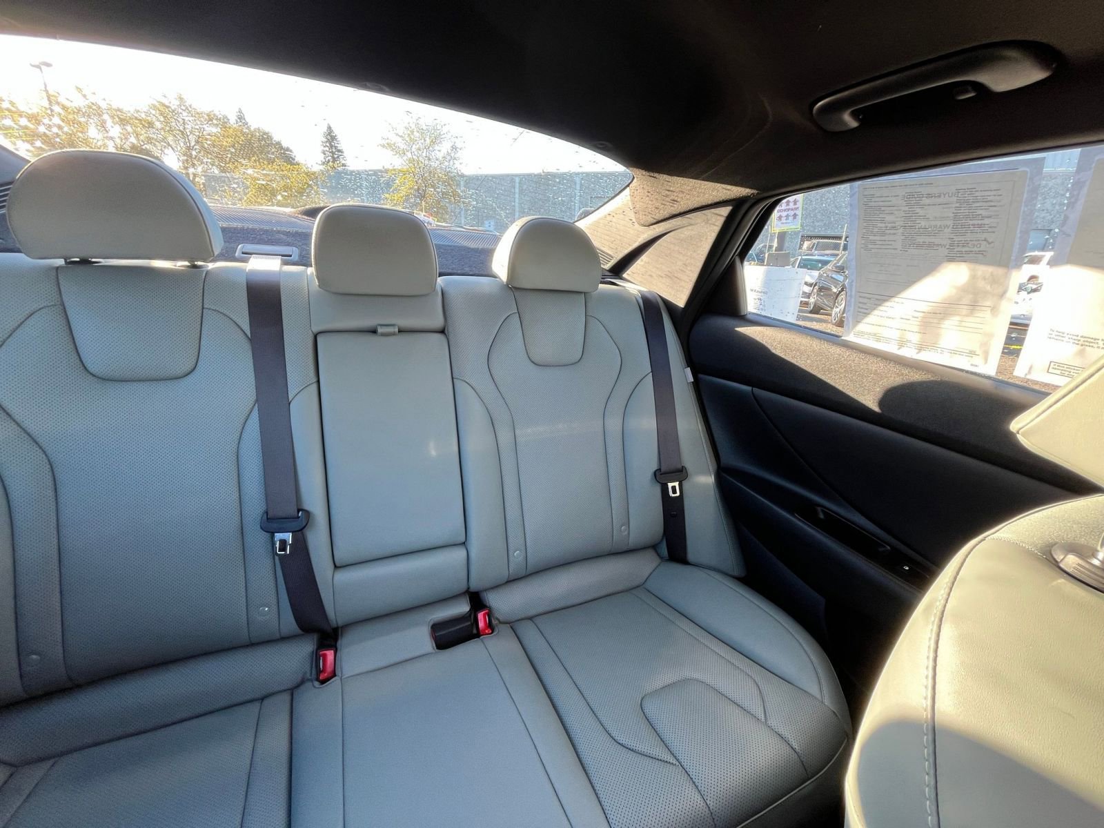 Used 2025 Hyundai Elantra Limited image 39