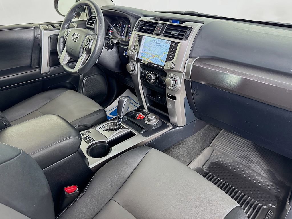 Used 2021 Toyota 4Runner SR5 Premium w/ Moonroof Package AWD/4WD image 37