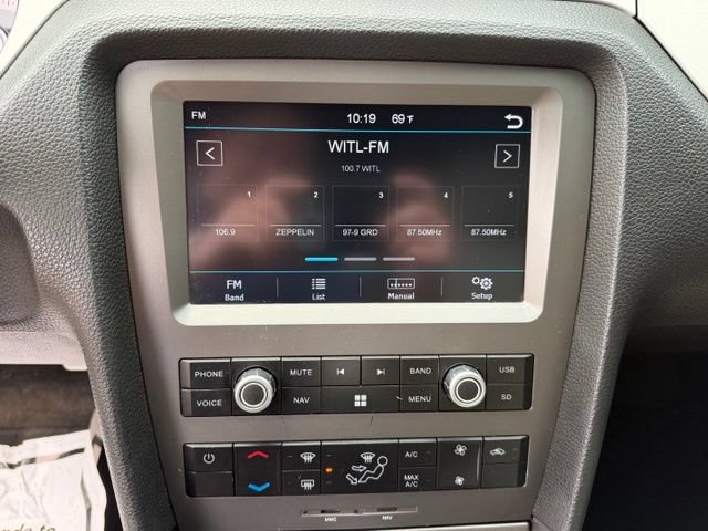 Used 2012 Ford Mustang GT Premium RWD image 18