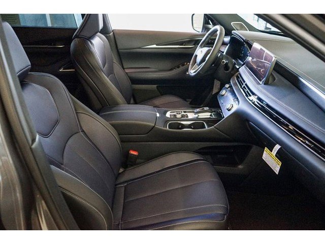 New 2026 INFINITI QX60 Sport w/ Dark Cargo Package AWD/4WD image 16