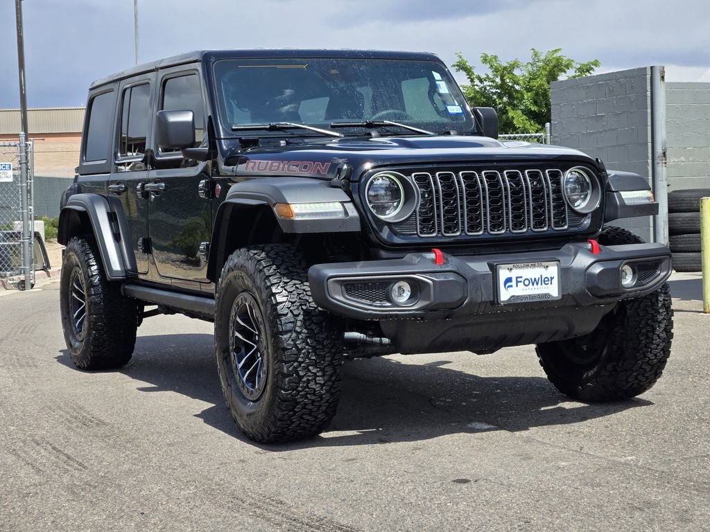 Used 2025 Jeep Wrangler Unlimited Rubicon w/ XTREMEE 35" Tire Package AWD/4WD image 2