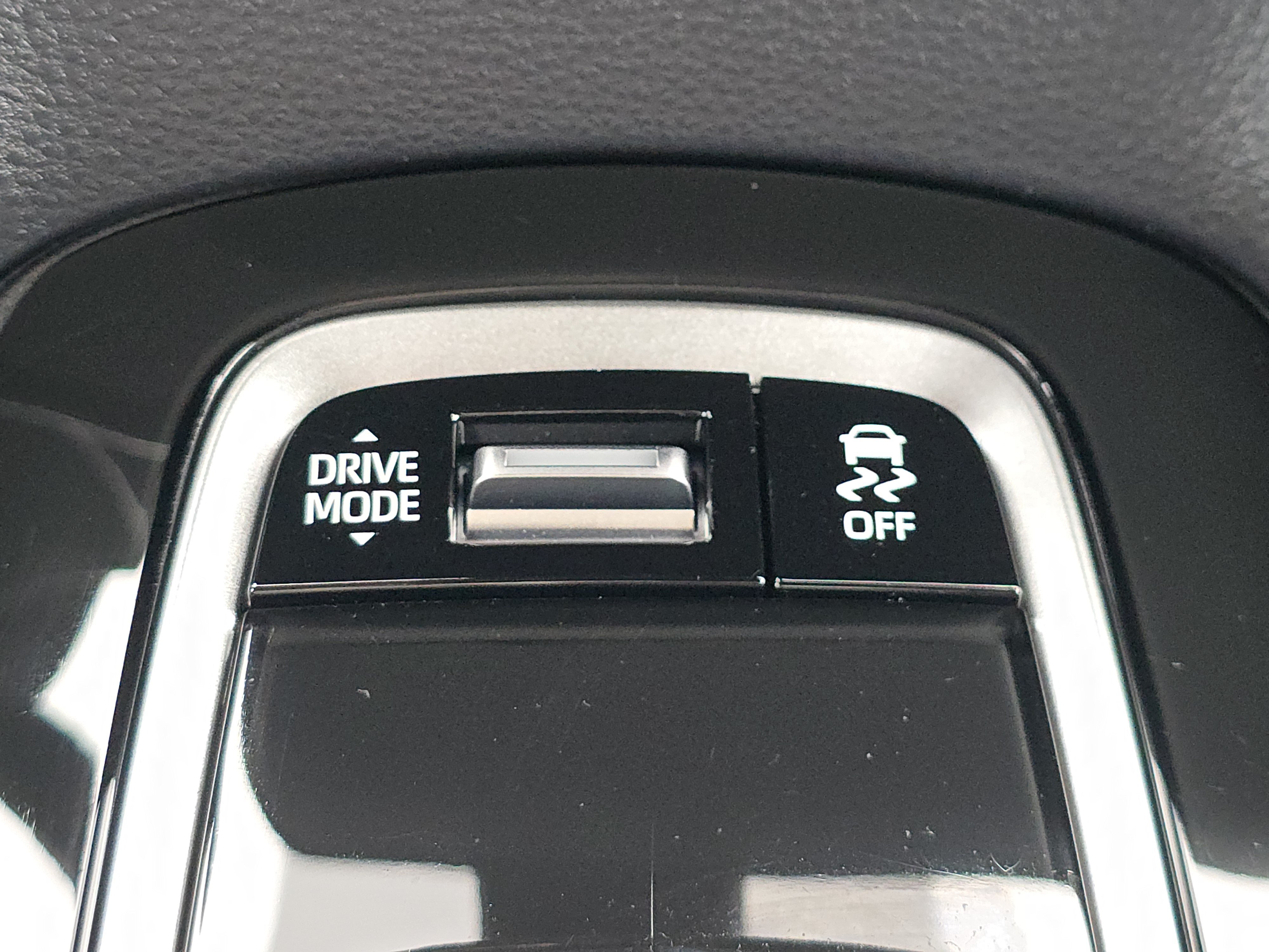Used 2026 Toyota Corolla SE FWD image 25