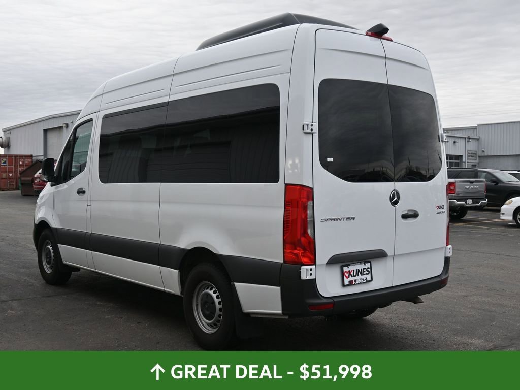 Used 2024 Mercedes-Benz Sprinter 2500 image 10