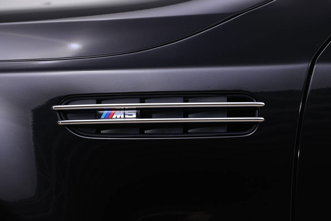 Used 2006 BMW M5 image 31