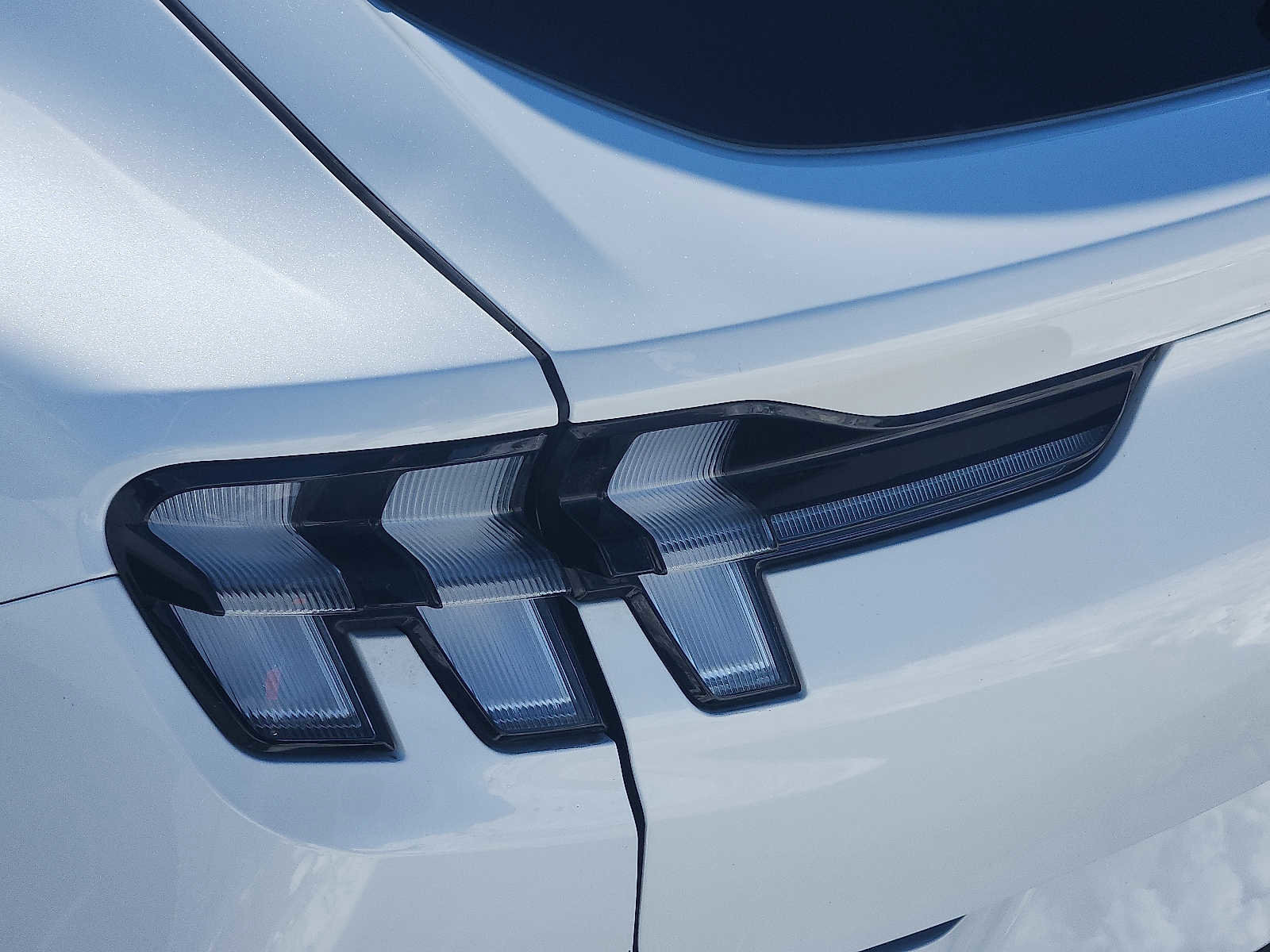 Used 2025 Ford Mustang Mach-E Select image 9