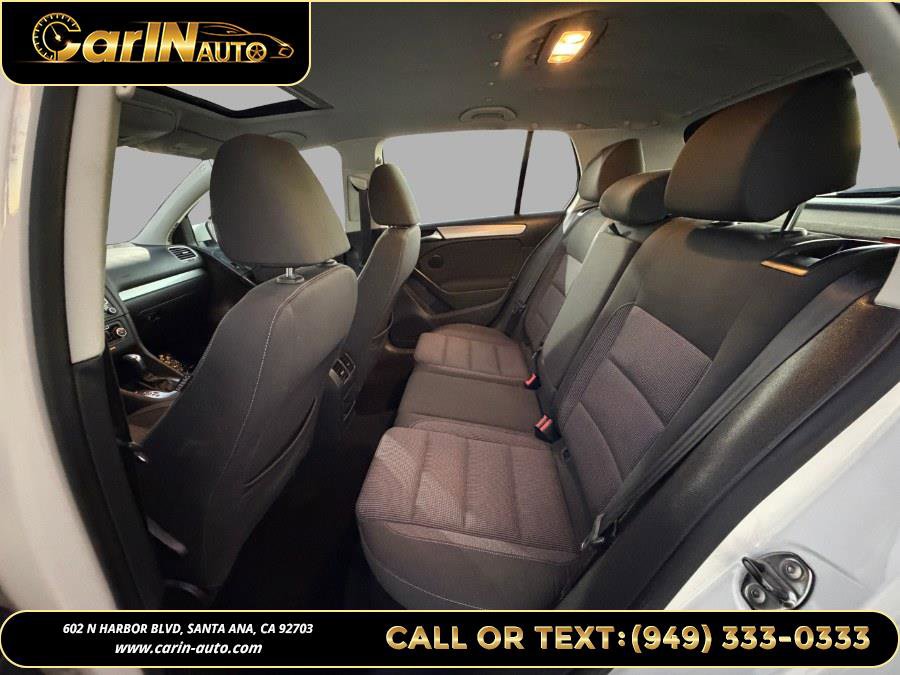 Used 2012 Volkswagen Golf 4-Door image 14