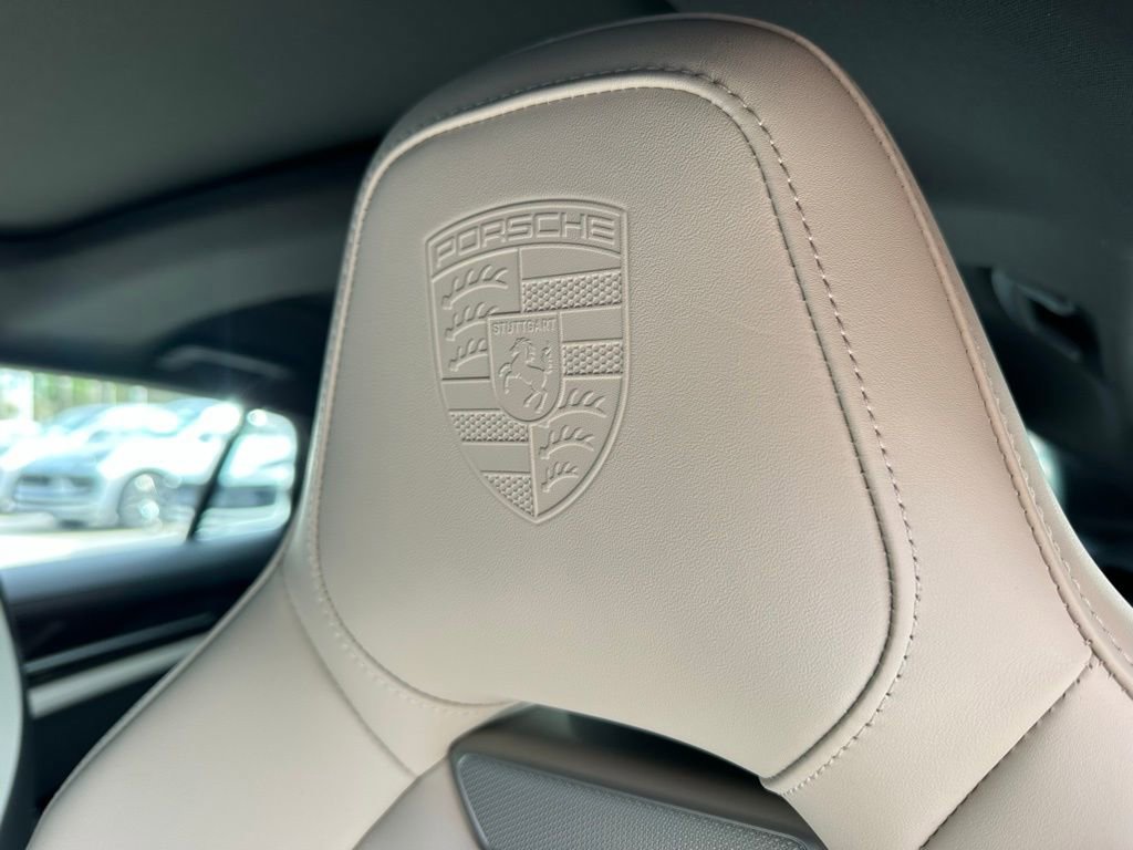 Used 2026 Porsche Panamera 4 AWD/4WD image 18