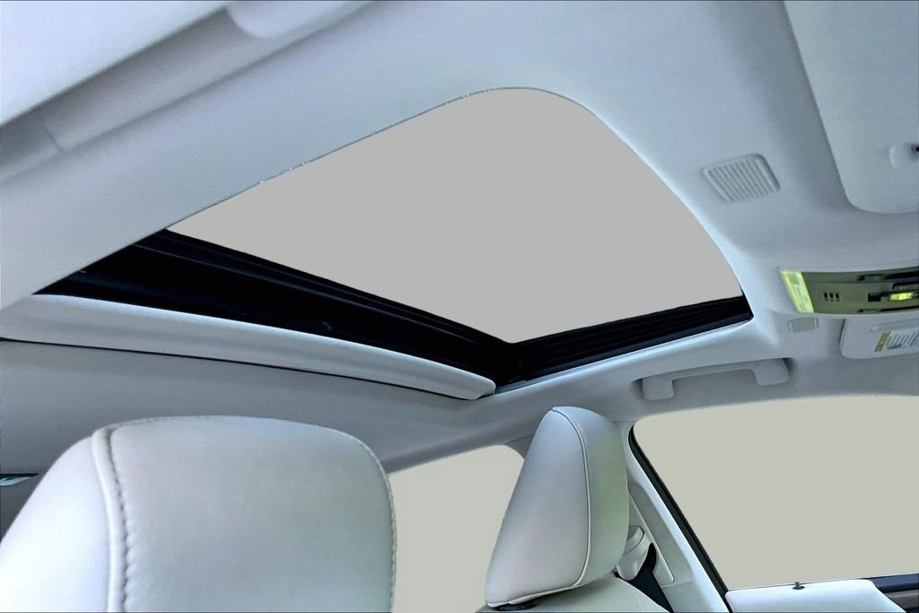 Used 2024 Lexus ES 300h Ultra Luxury w/ Accessory Package (Z2) FWD image 22