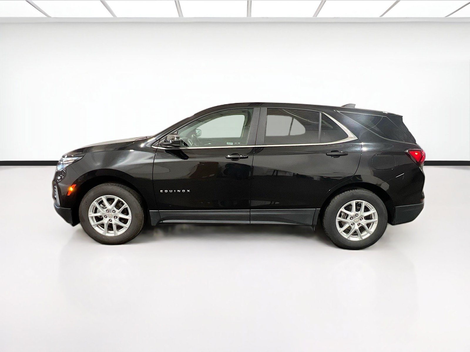 Used 2024 Chevrolet Equinox LT AWD/4WD image 22
